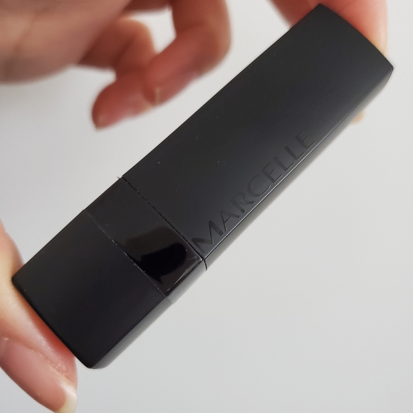 Marcelle Make-up Bundle - Picture 6 of 7